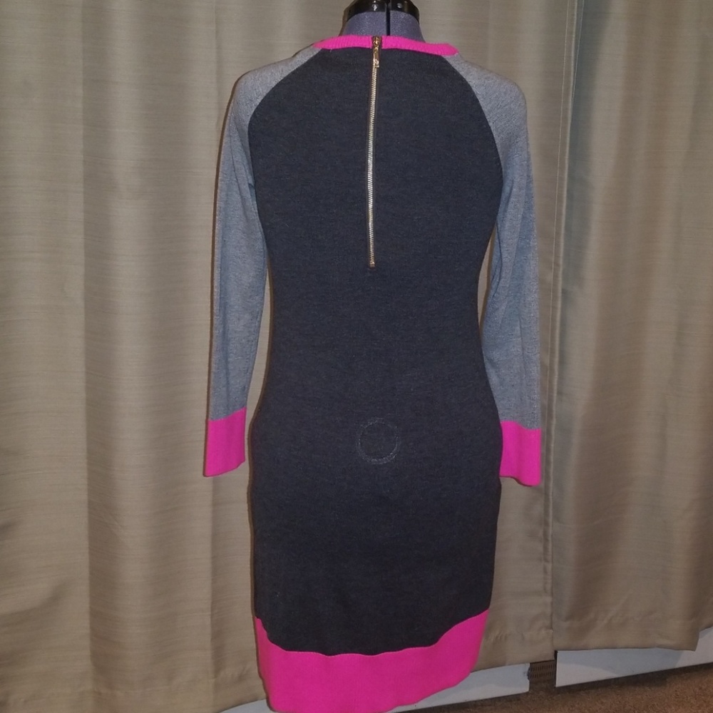 Sweaterdress - Picture 2 of 3